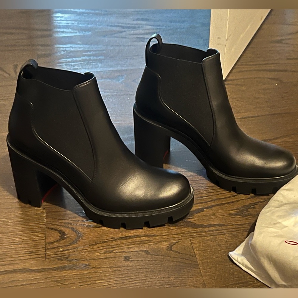 Christian Louboutin Marchacroche ankle boots size 39.5